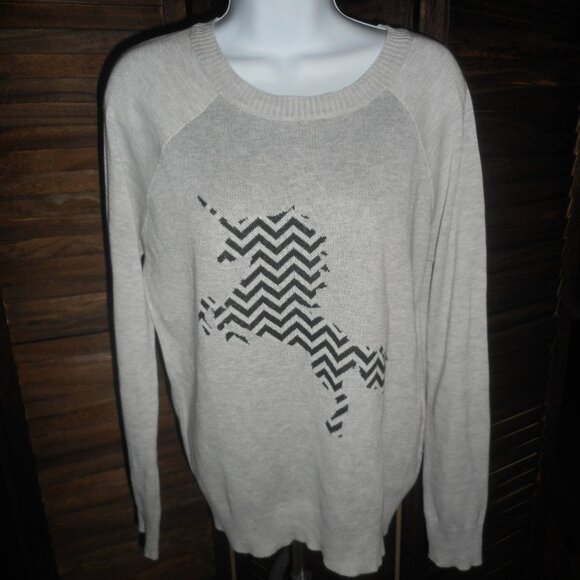 Unicorn black & white zigzag print grey sweater, Medium - Picture 1 of 6